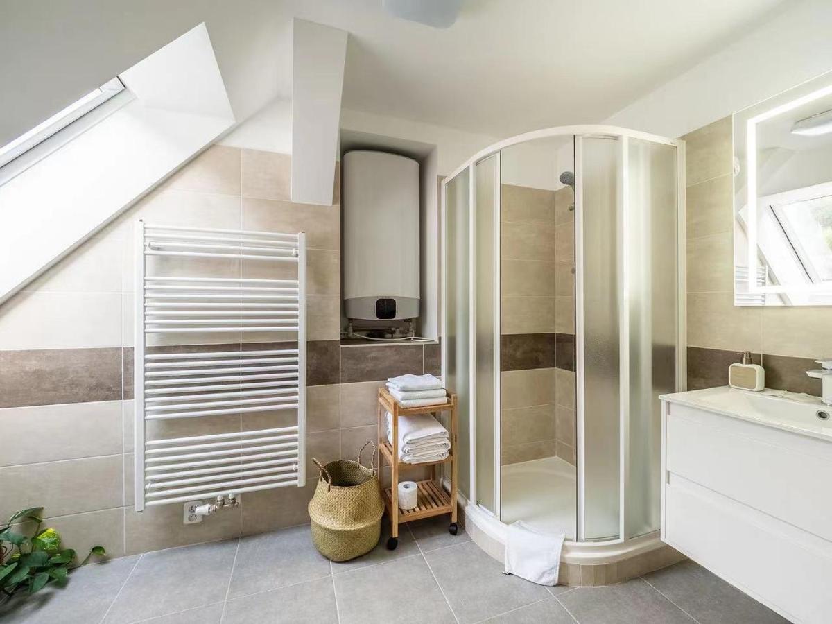 Apartment Jinghu ฮลูโบกา นาด เวิลตาวู ภายนอก รูปภาพ